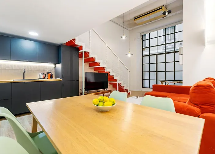 Quiet Gem With Jacuzzi In The City Center