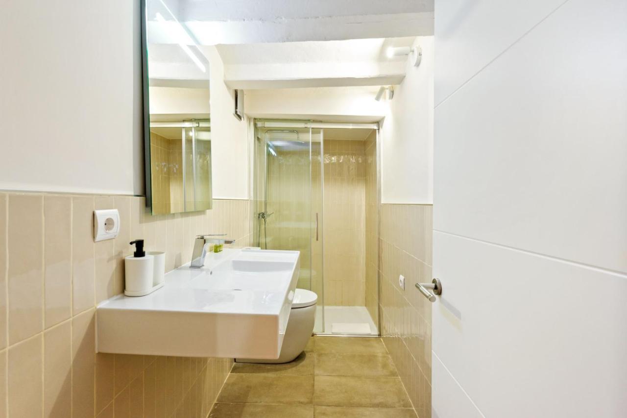 Appartement Quiet Gem With Jacuzzi In The Center Barcelone
